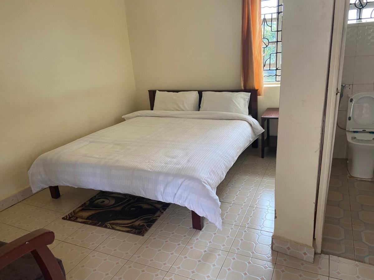 Ranges View Lodge Staycation Kiamuturi Esterno foto